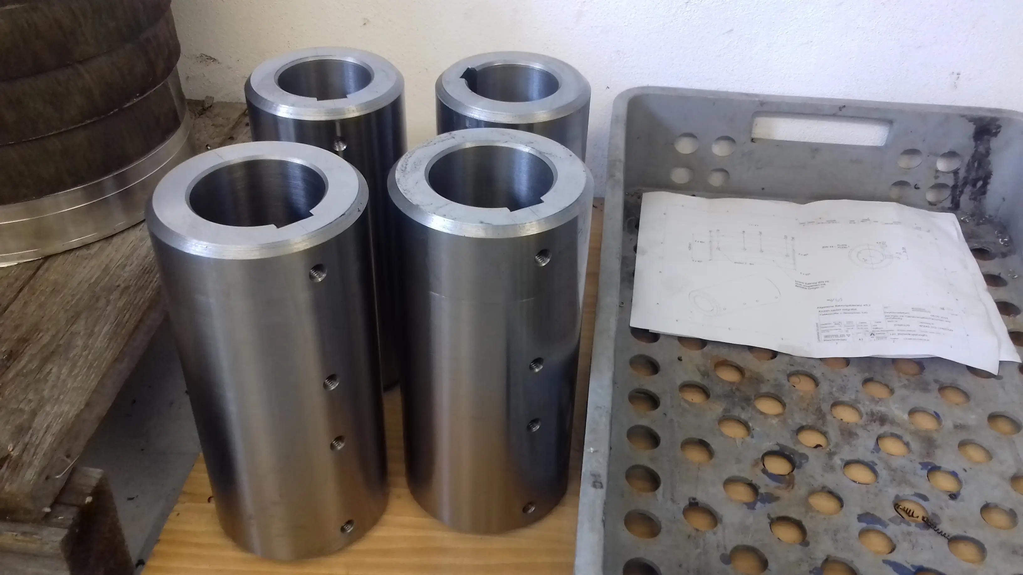 Duté válcové kovové díly